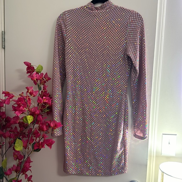 3/$150 NWOT Sparkly Sequin Mini Dress long sleeve mock neck medium - Picture 5 of 5